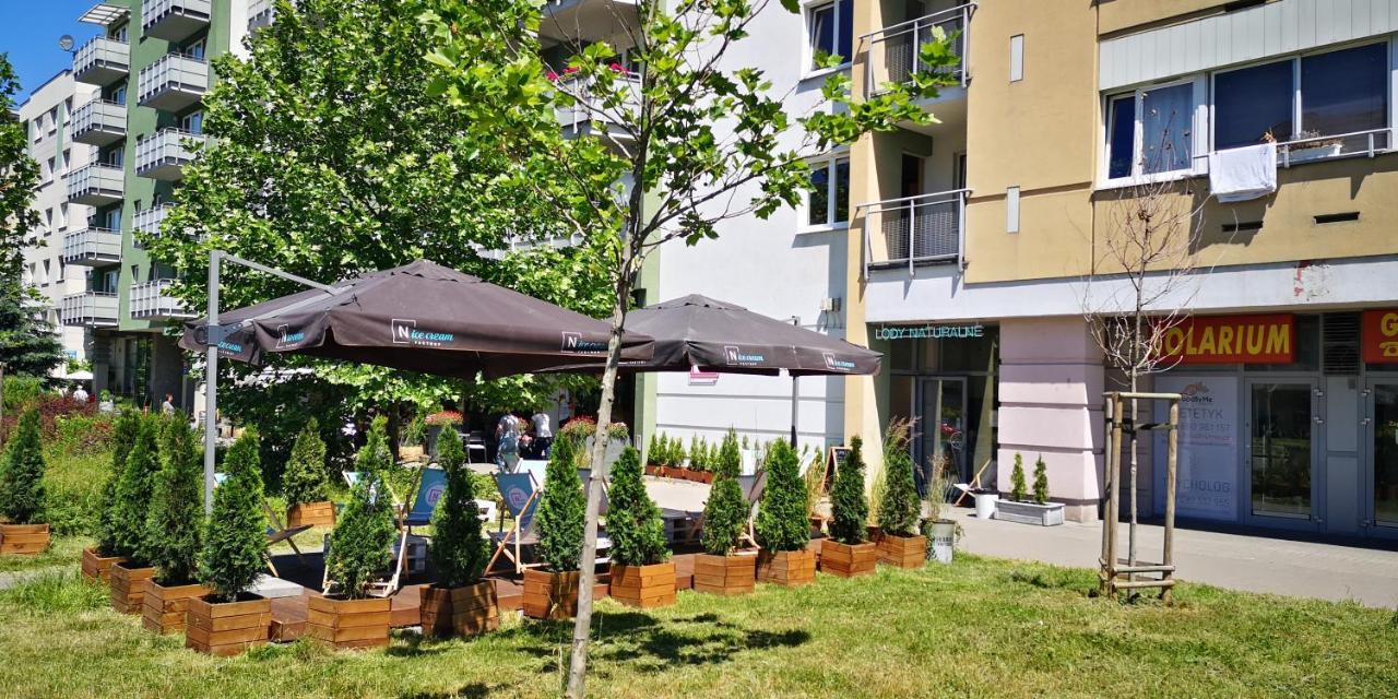 Classic Apartament Metro Kabaty Varsovia Exterior foto